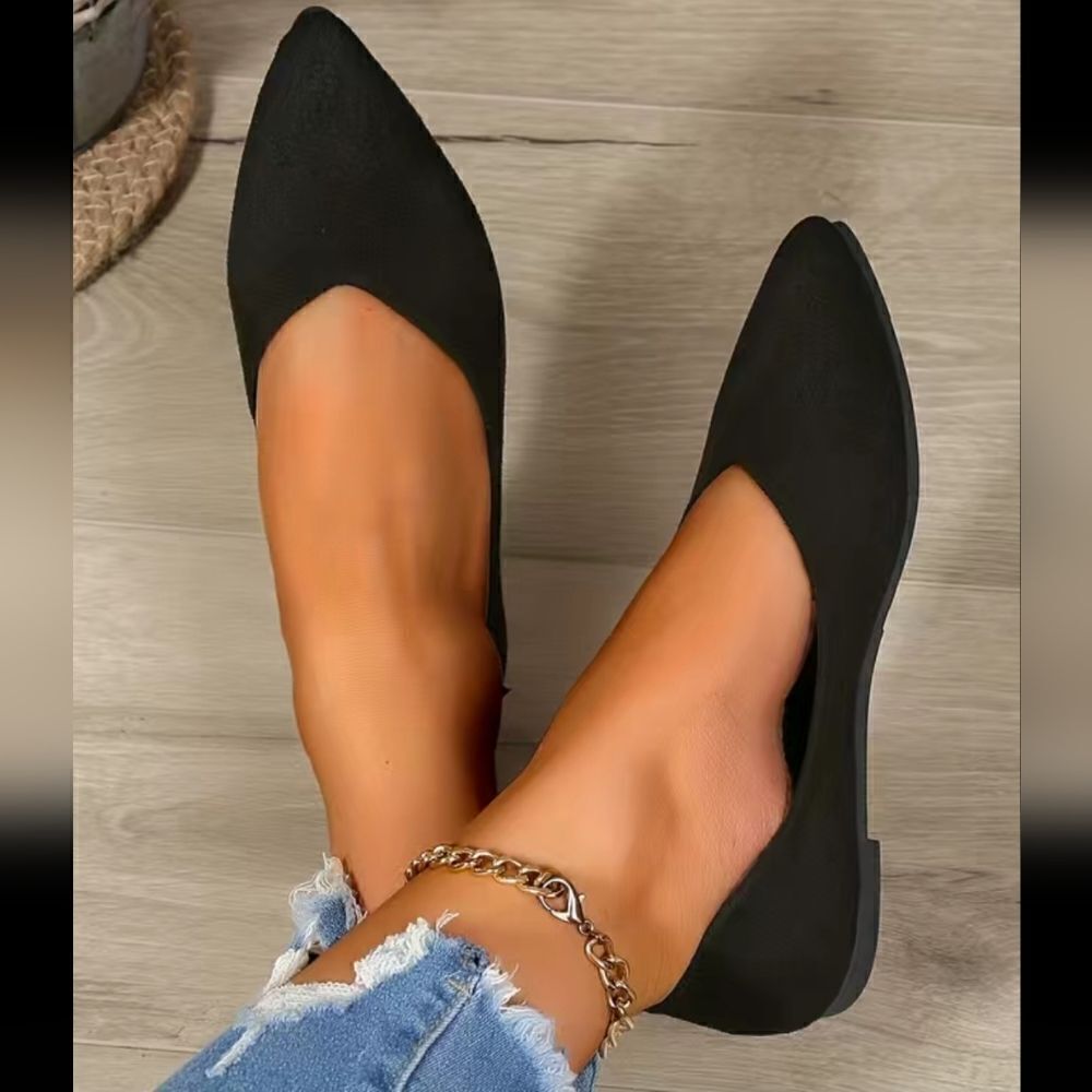 ♡ 3/$16 ♡Faux Suede Womens Black Point Toe Flats size 8.5 eu41